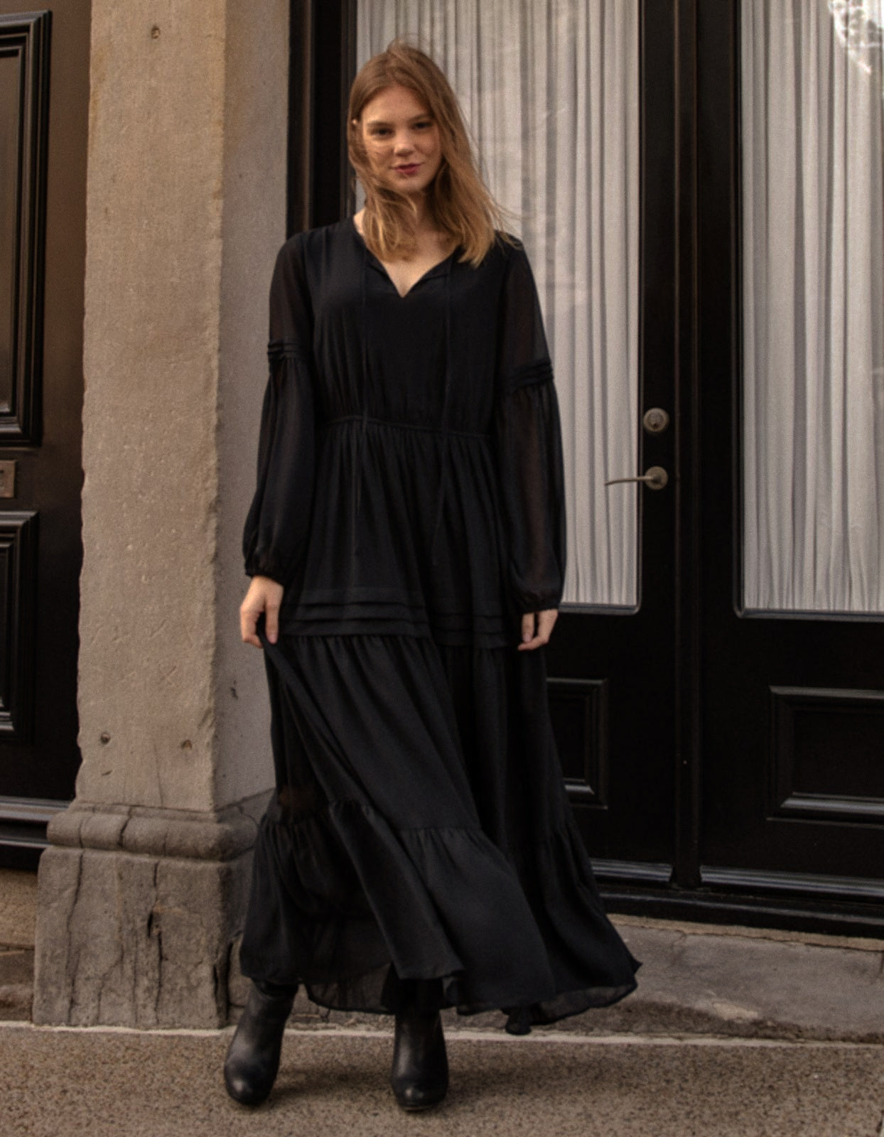 Raissa Midi Dress Tiered Solid black - armamenter