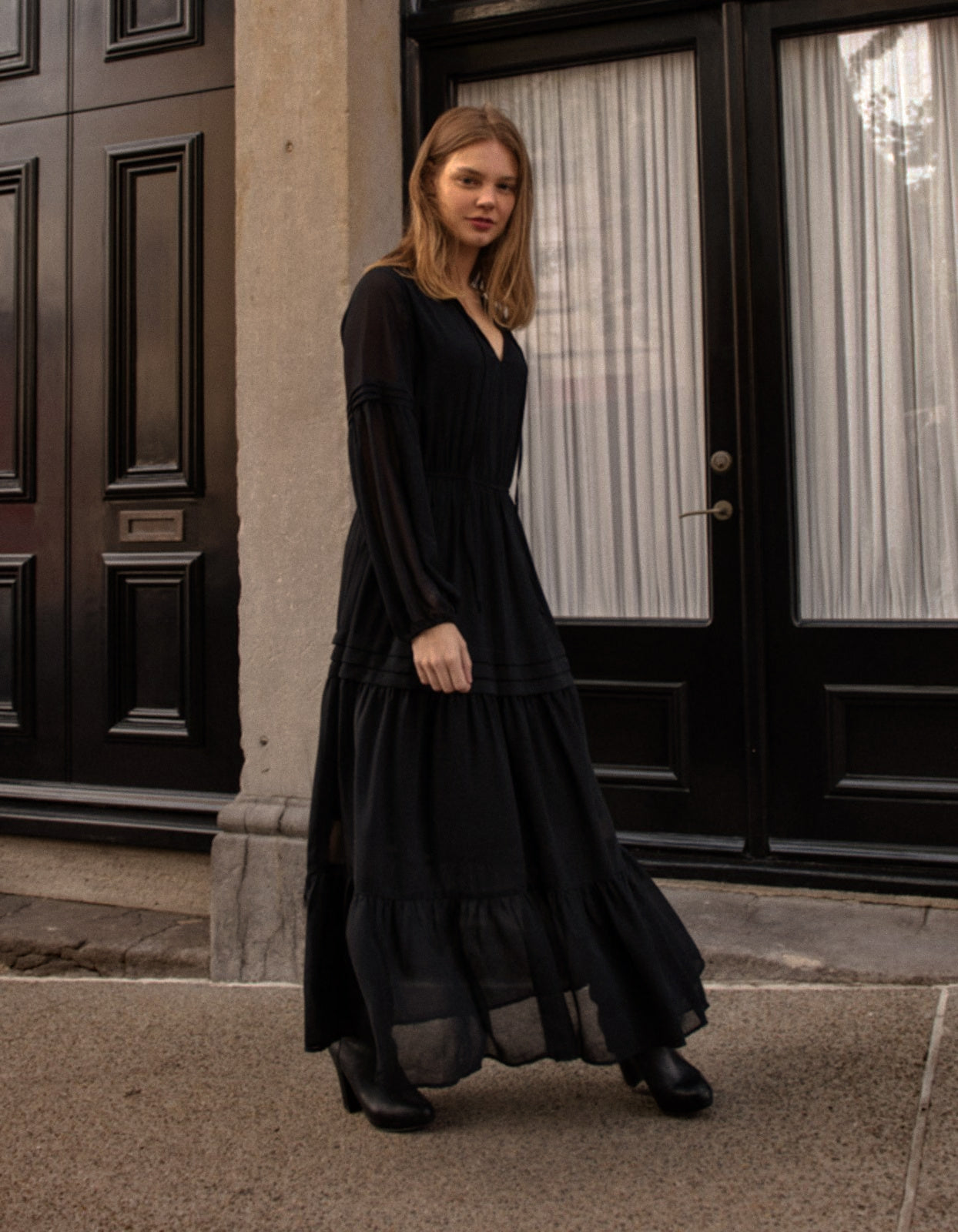 Raissa Midi Dress Tiered Solid black - armamenter